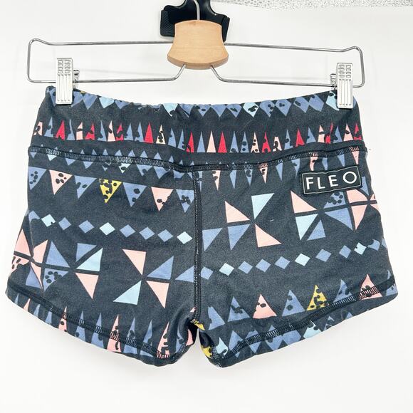 Fleo Womens Active Workout Training Fitness The Point Print Shorts Size S Black - Picture 5 of 5